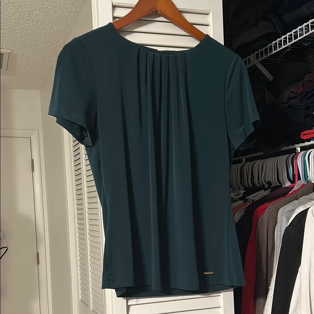 Calvin Klein Collection Green Pleated Short Sleeve Blouse